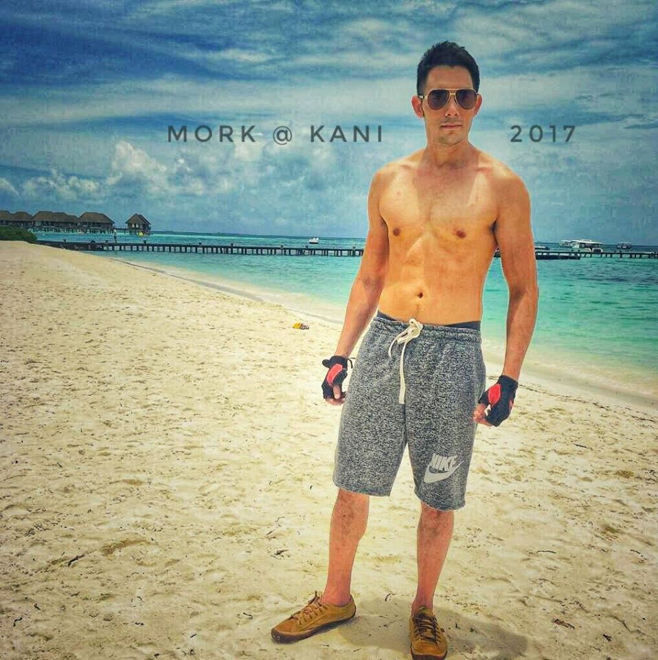 หมอก ทศพร