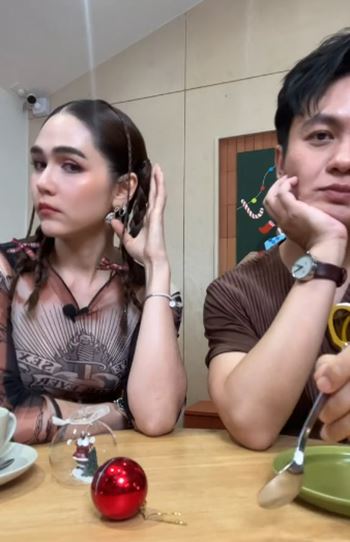 ชมพู่ อารยา