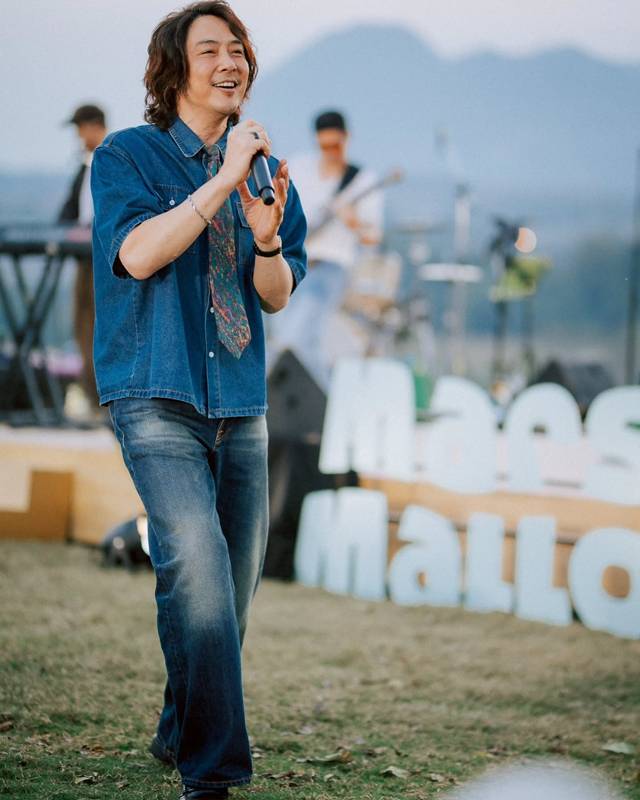 หนึ่ง ETC. วูบล้มกระแทกพื้น