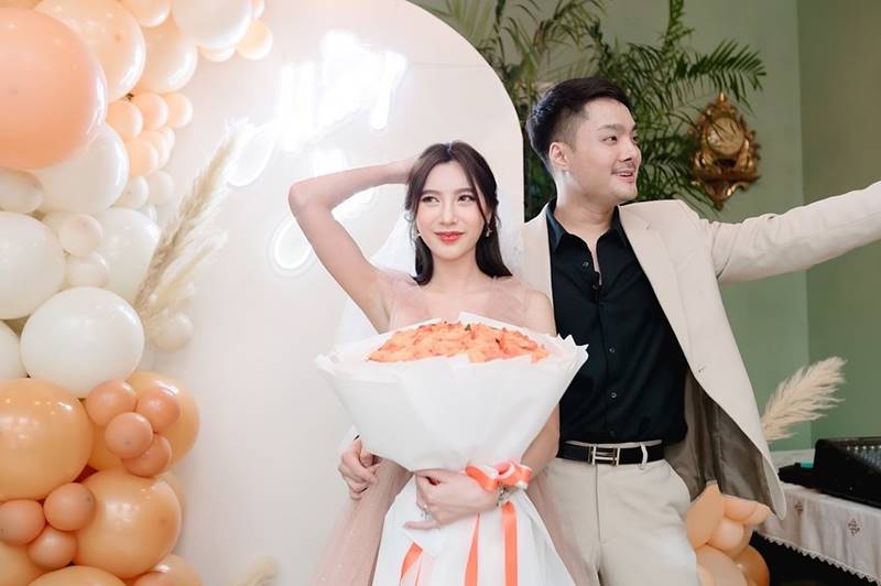 ได๋ได๋ นฤมาศ