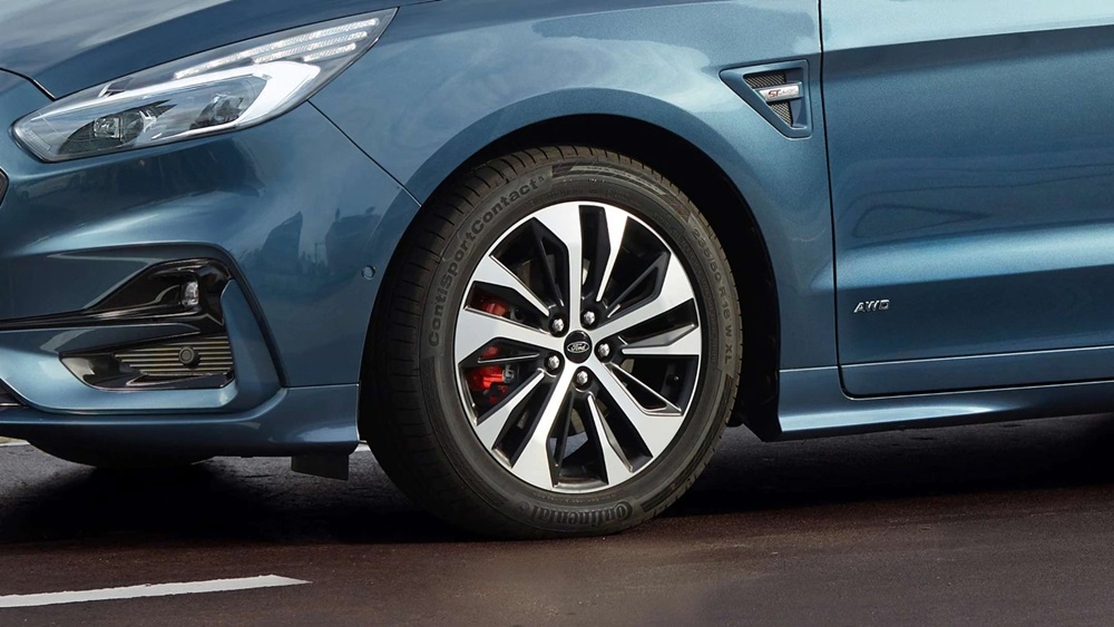 Ford S-Max Hybrid