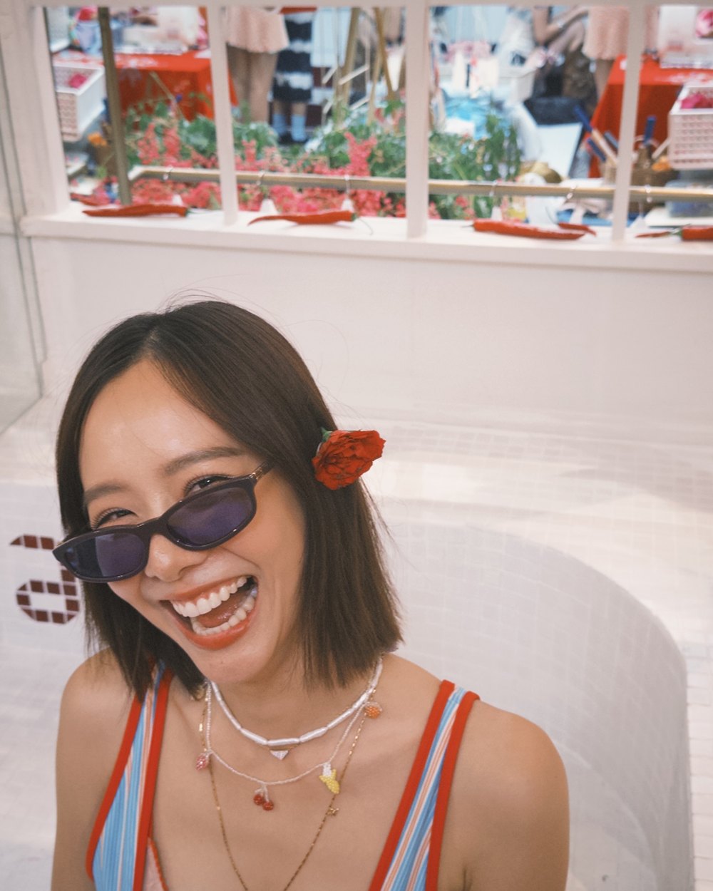 เต้ย จรินทร์พร นุ่งชุดว่ายน้ำแหวกอึ๋ม ซัมเมอร์นี้ฮอตใจละลาย 