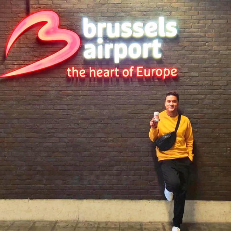 จุ๊บ วงเอาท์