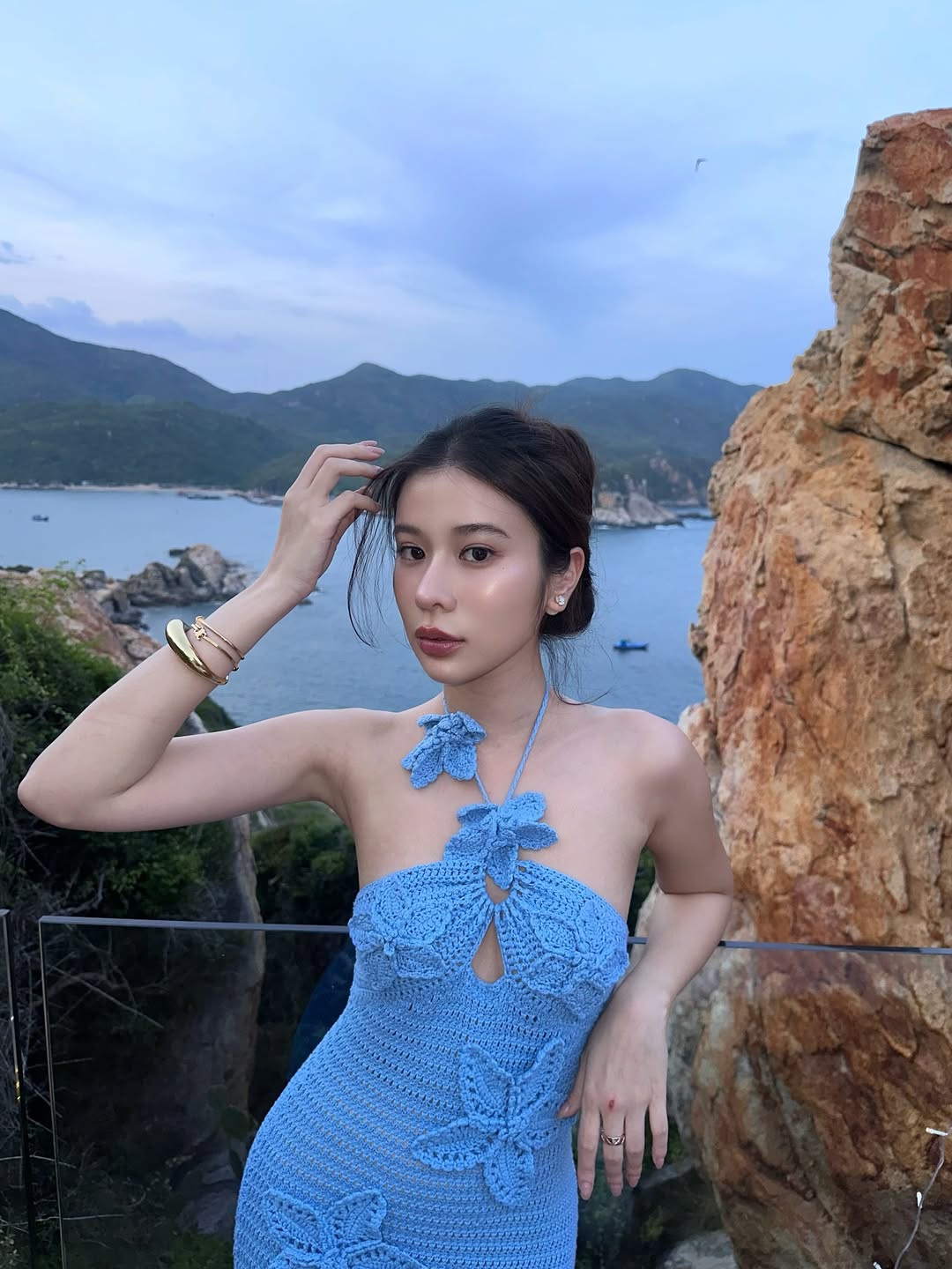 เก้า สุภัสสรา อวดลุคเซ็กซี่ซู่ซ่าริมทะเล