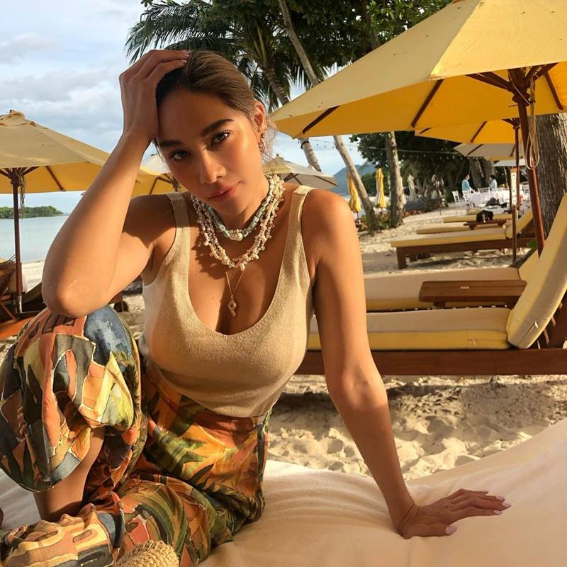 พลอย เฌอมาลย์