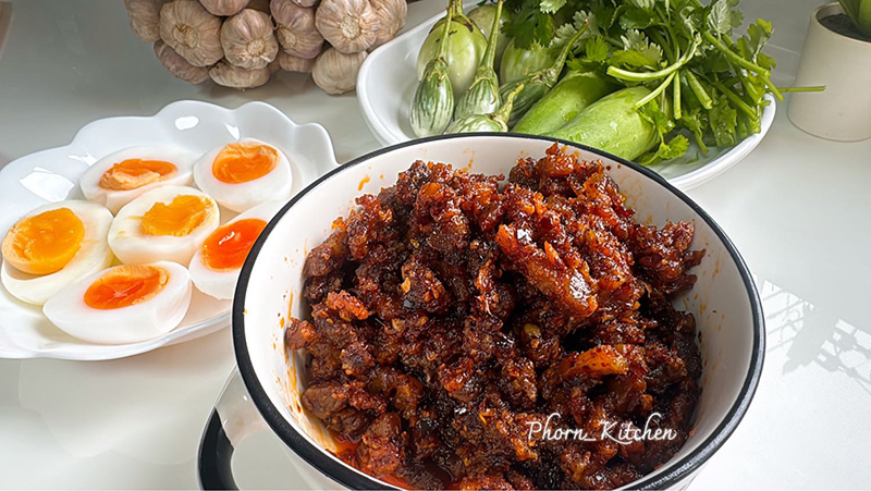 น้ำพริกผัดหมูสามชั้น เมนูอาหารไทย สูตรอาหารไทย