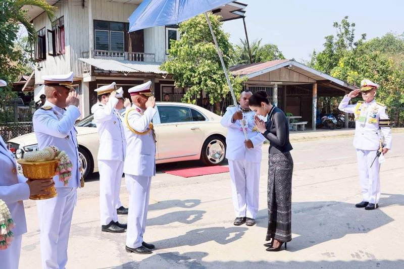 ท่านผู้หญิงอรอนงค์ ปิยนาฏวชิรพัทธ์