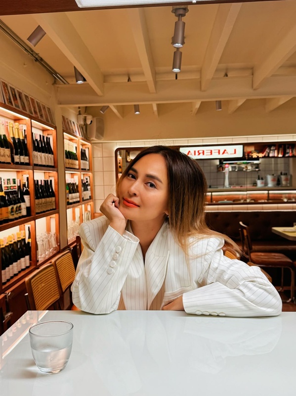 นานา ปล่อยโฮกลางไลฟ์ ชี้ไม่ขอปักตะกร้า แต่มีคนปักให้