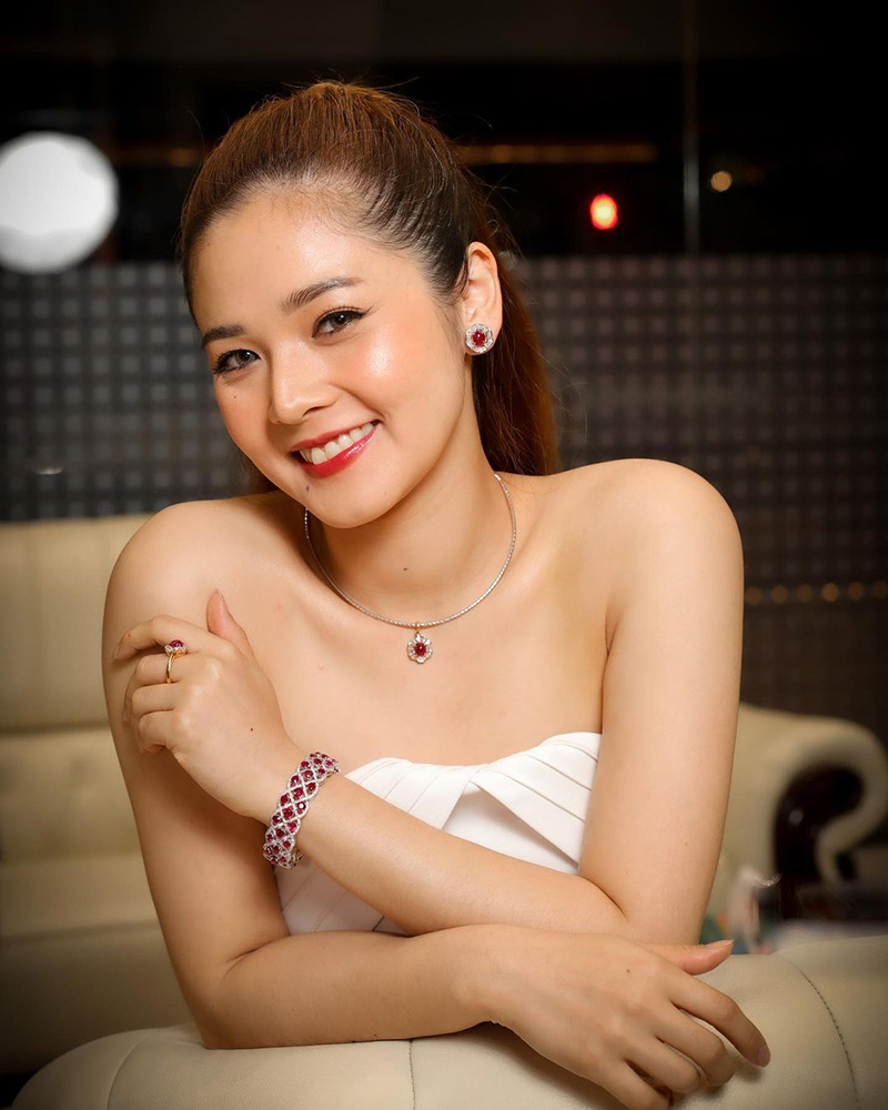 ลูกแก้ว ศรีกานต์