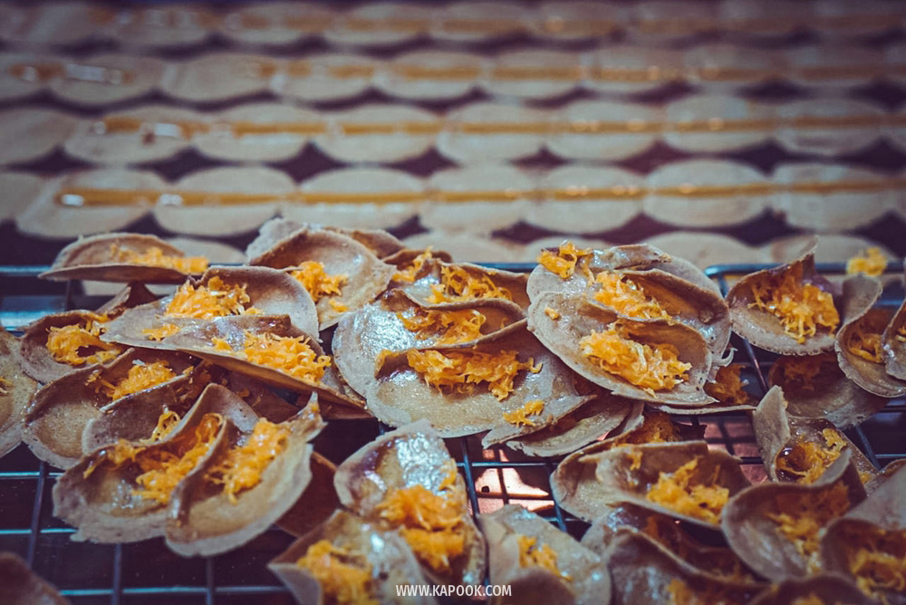 ตลาดหัวรอ อยุธยา