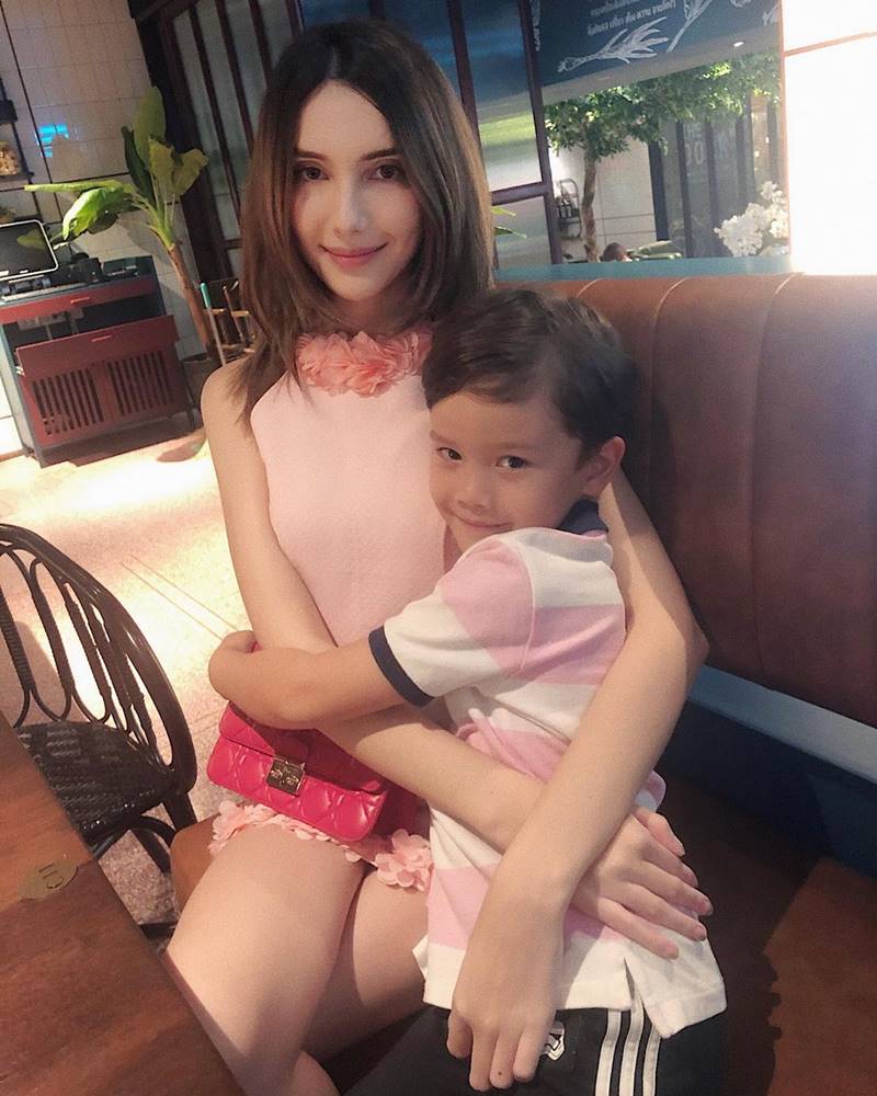 น้องแม็กซ์เวลล์, ซาร่า คาซิงกินี