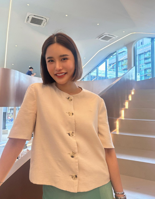 ประวัติ คะน้า ริญญารัตน์ นักแสดงสาวสวย ดีกรีความเก่งไม่ธรรมดา