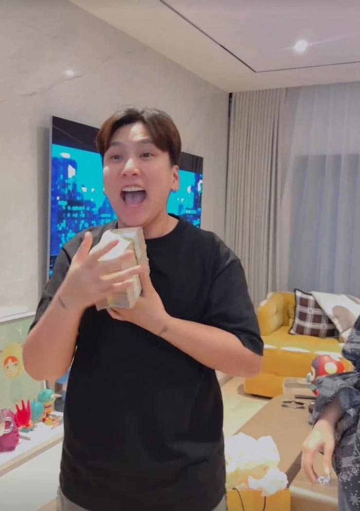 พลอย ผู้จัดการ เบลล่า ราณี