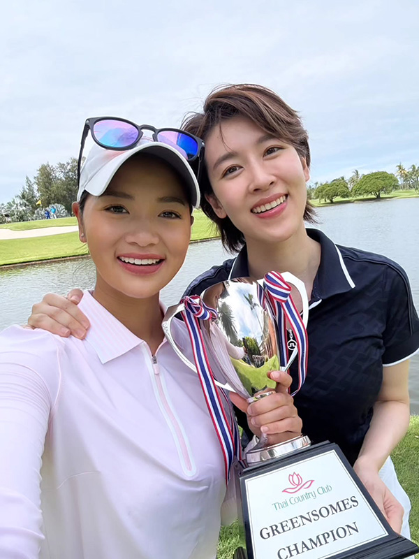 เชียร์ ฑิฆัมพร