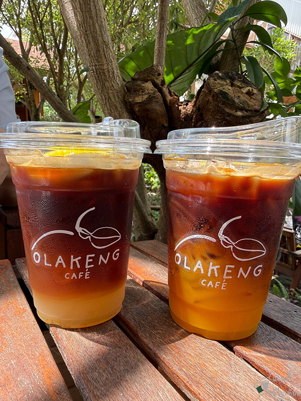 โอละเข่ง ร้านคาเฟ่ในสวน