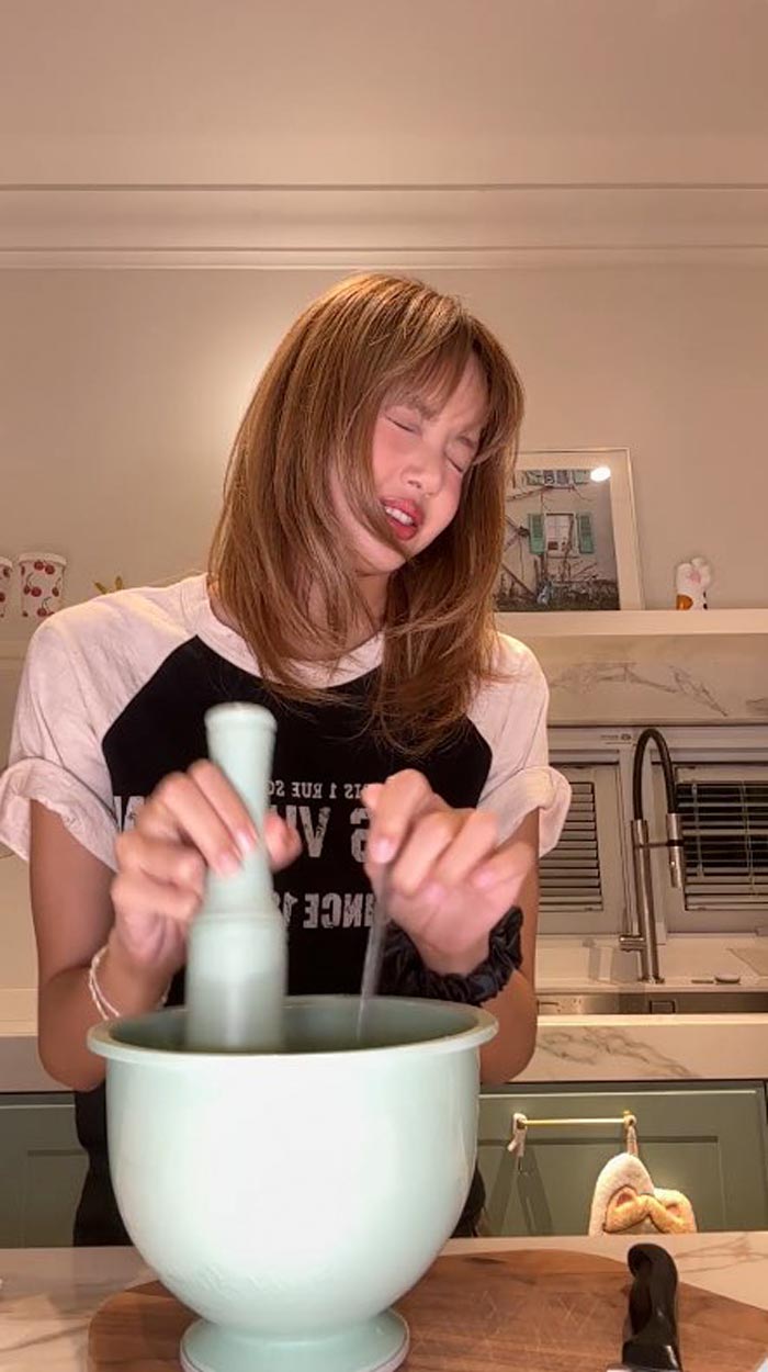 ลิซ่า ตำส้มตำ