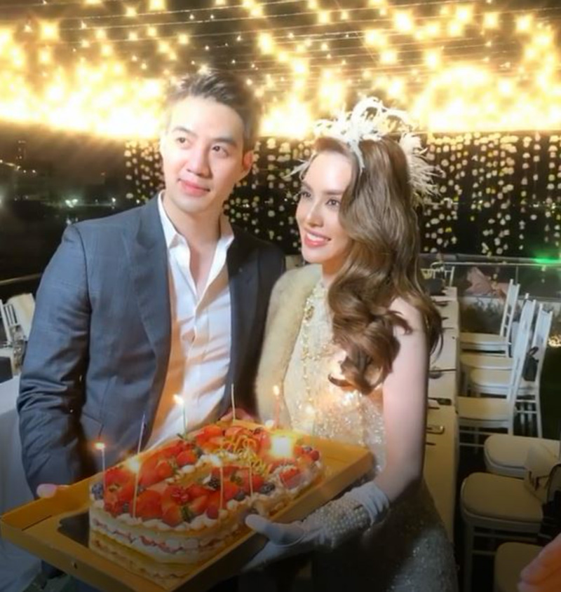 เกรซ กาญจน์เกล้า แฟน