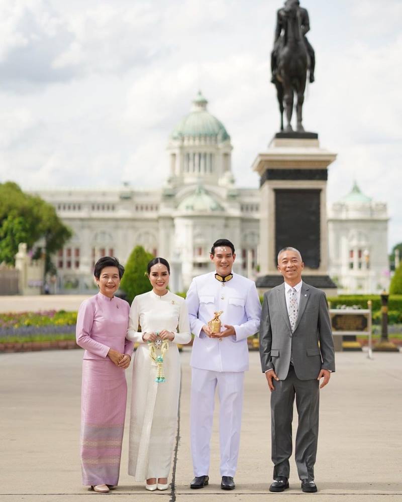 ออม ทายาททิฟฟี่ ดีเจอิฐ รับพระราชทานน้ำสังข์ กรมสมเด็จพระเทพฯ