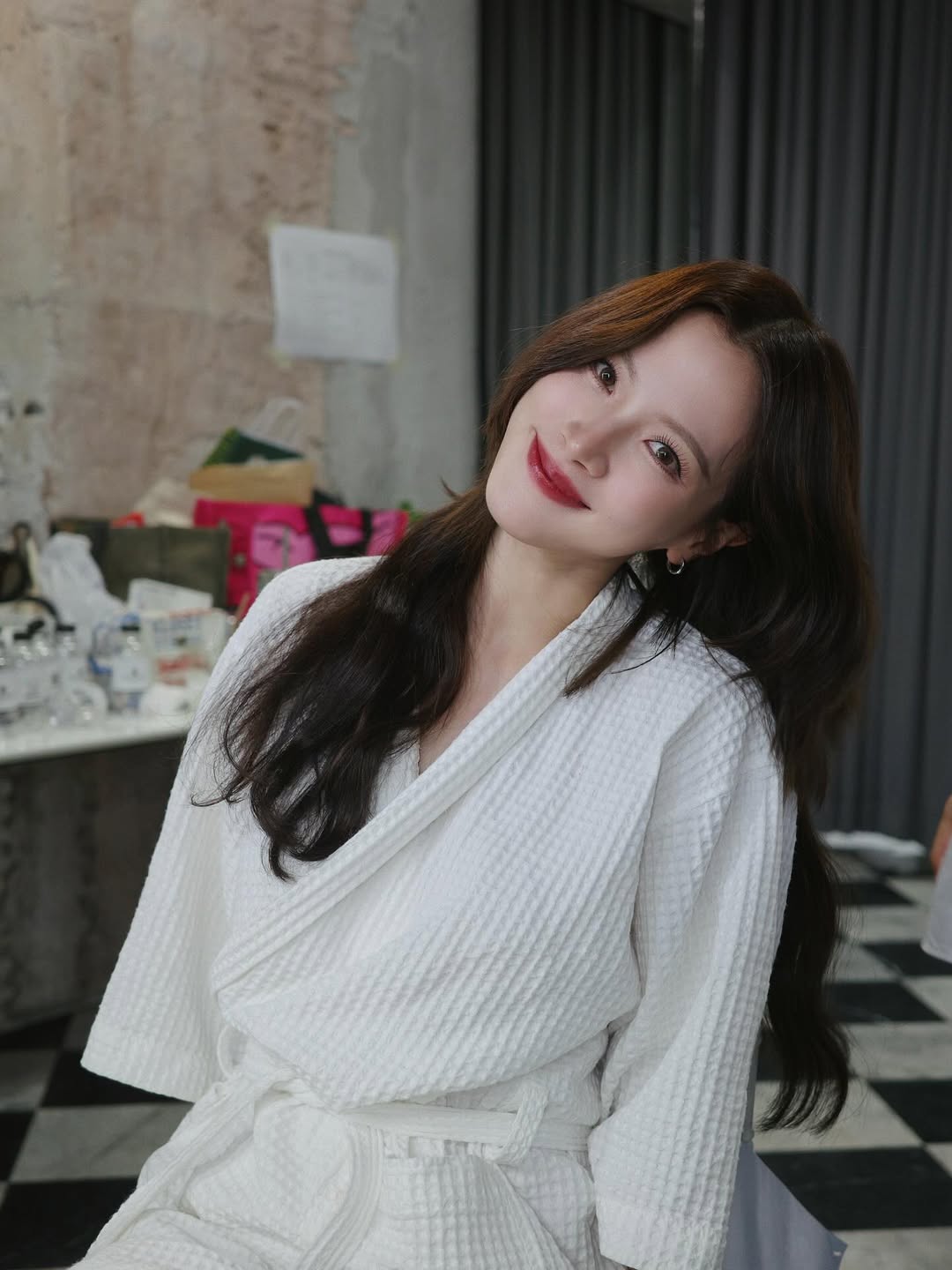 ใบเฟิร์น พิมพ์ชนก ลุคใหม่