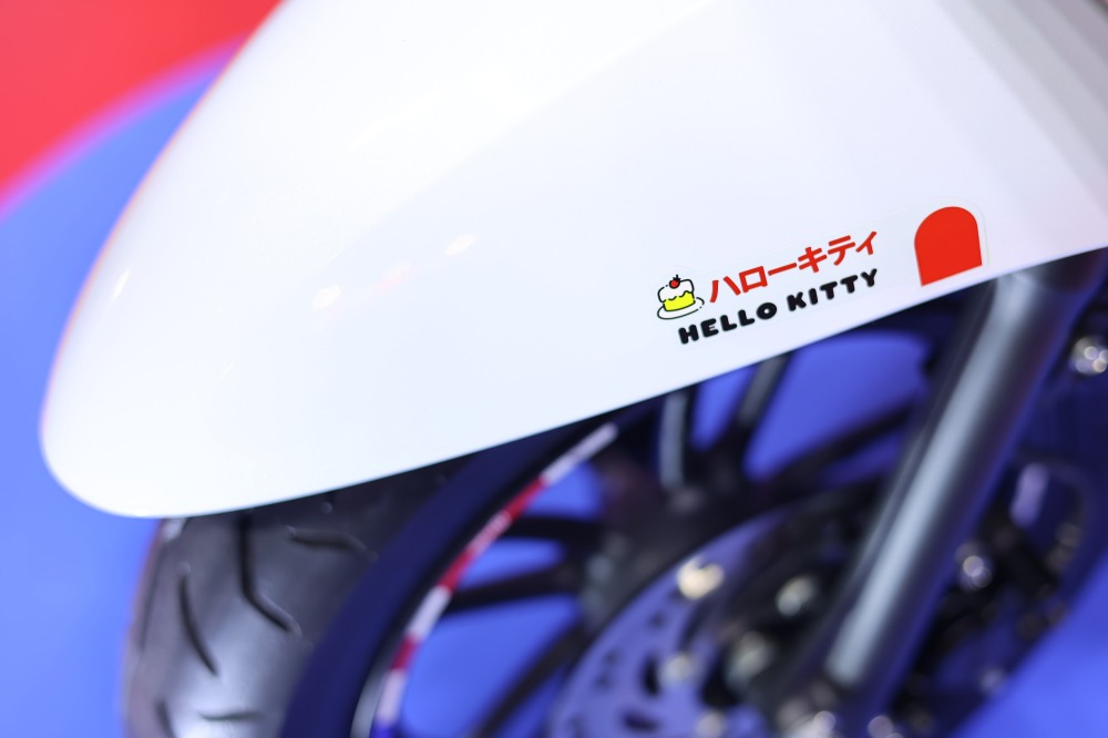 honda scoopy hello kitty