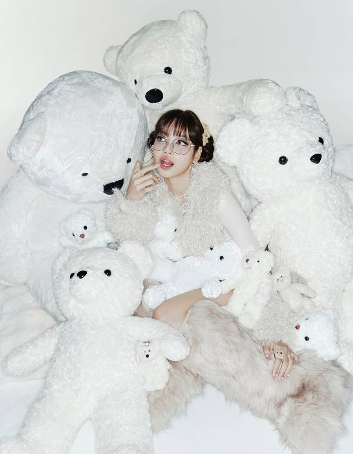  ลิซ่า มีชื่อลุ้นร่วมร้องเพลง ฟุตบอลโลก 2026