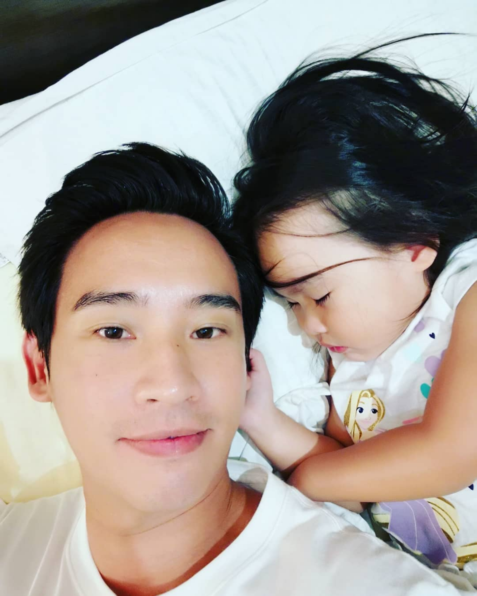 ทิม พิธา