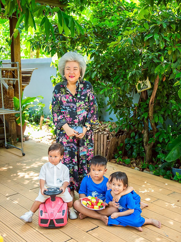 แหวนแหวน ปวริศา