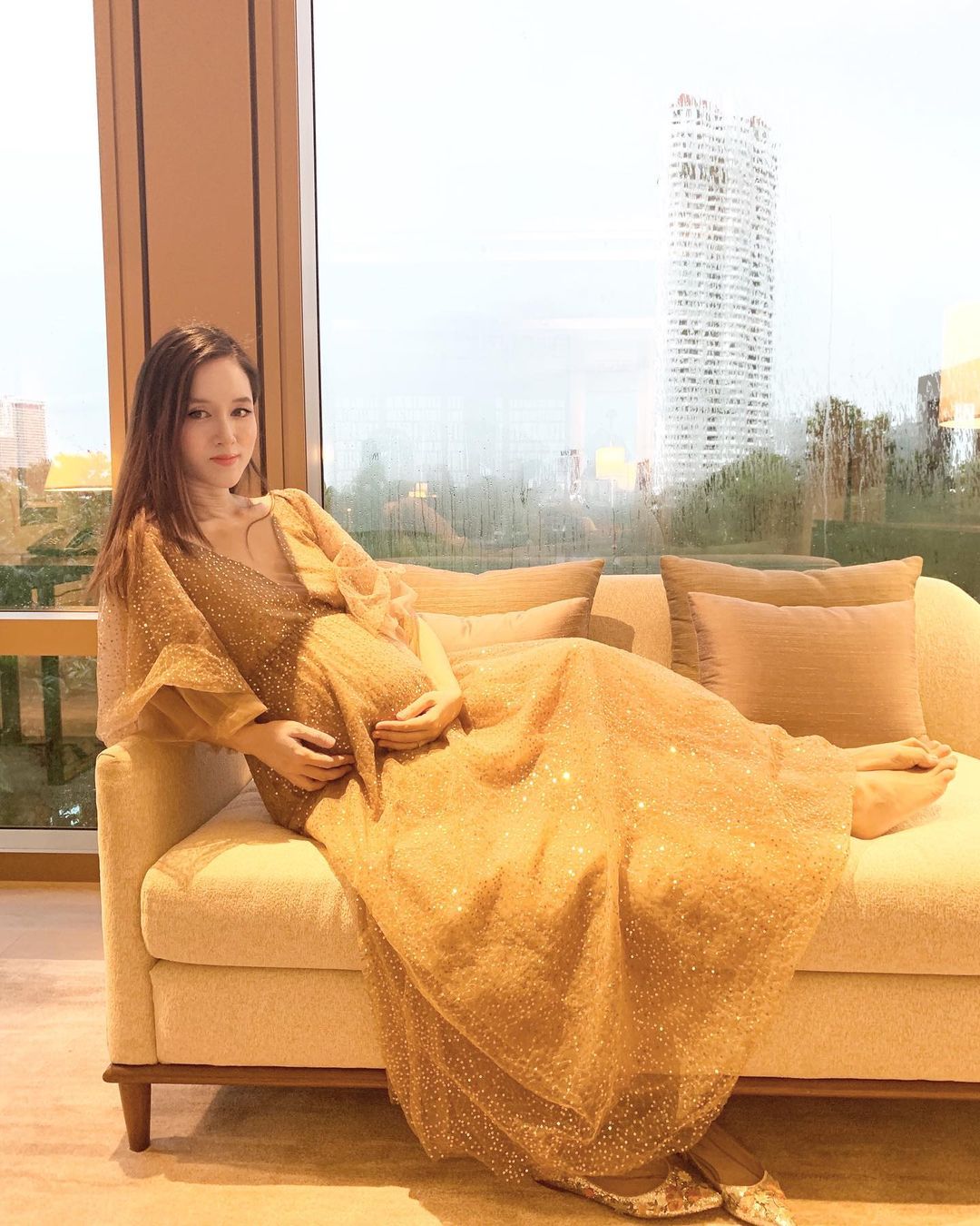 จุ้มจิ้ม วรนันท์