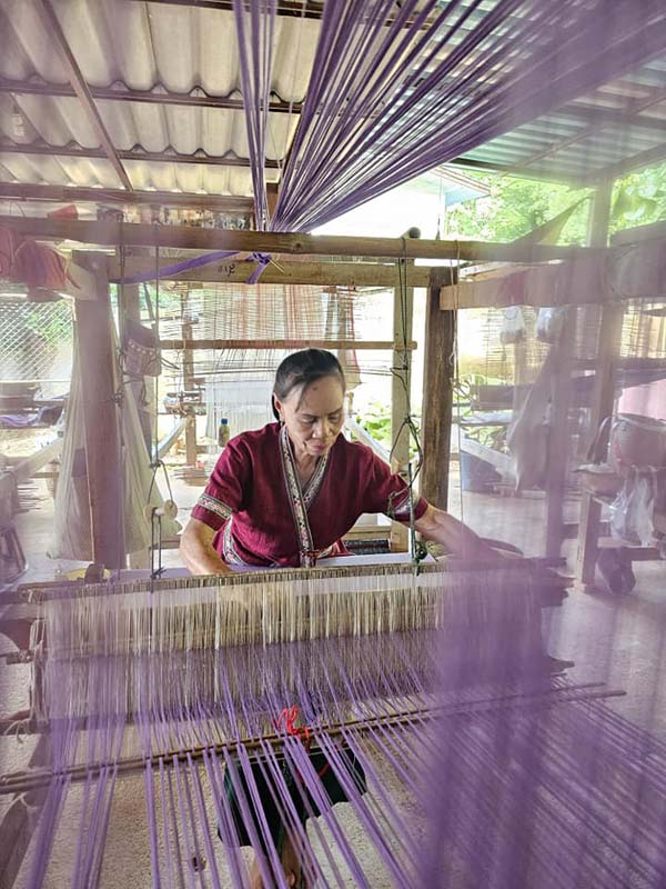 ผ้าทอไทลื้อ