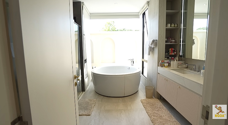 บ้าน ตู่ ภพธร ตีท้ายครัว