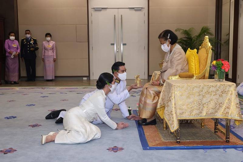 ออม ทายาททิฟฟี่ ดีเจอิฐ รับพระราชทานน้ำสังข์ กรมสมเด็จพระเทพฯ