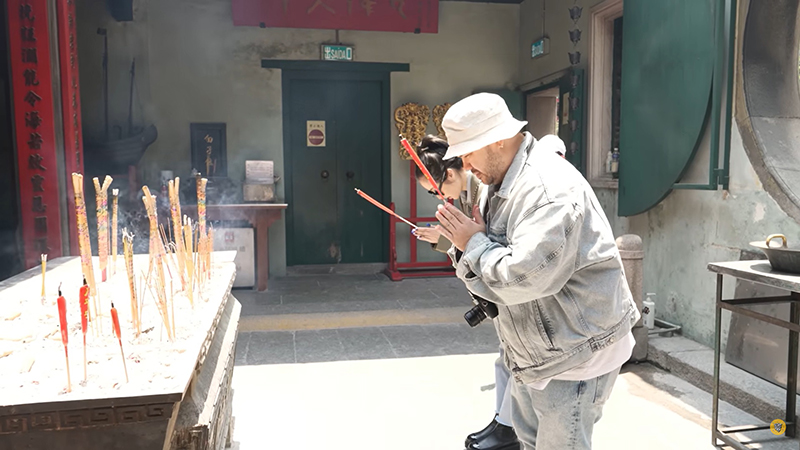 โอ๊ต ปราโมทย์