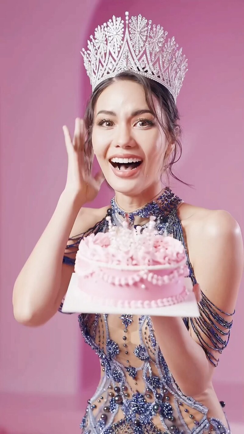 น้ำตาล ชลิตา