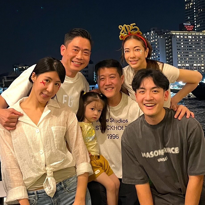 ส่องความหล่อ ลูค ลี ลูกชายคนโตของครอบครัว แป้ง อรจิรา