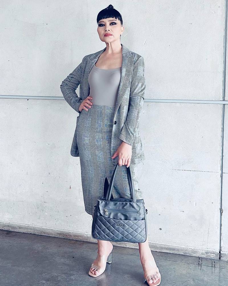 สุนารี, วาวเตอร์