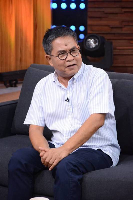 เด๋อ ดอกสะเดา