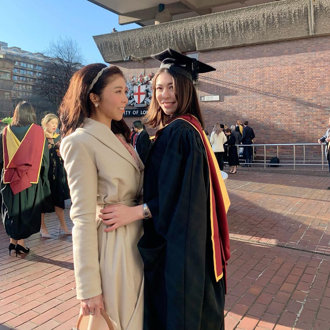 พีช พชร ครอบครัว