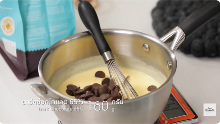 ครันชี่ช็อกโกแลตพัฟโลวา เค้กช็อกโกแลต สูตรขนม