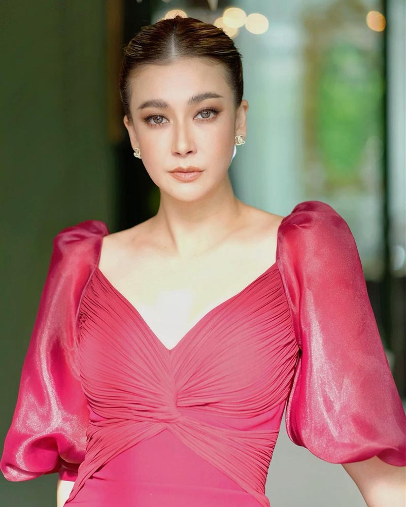 เอมี่ กลิ่นประทุม