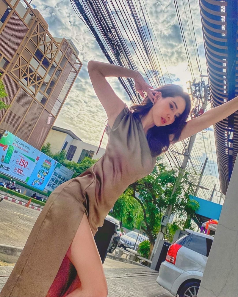 นุ้ย สุจิรา