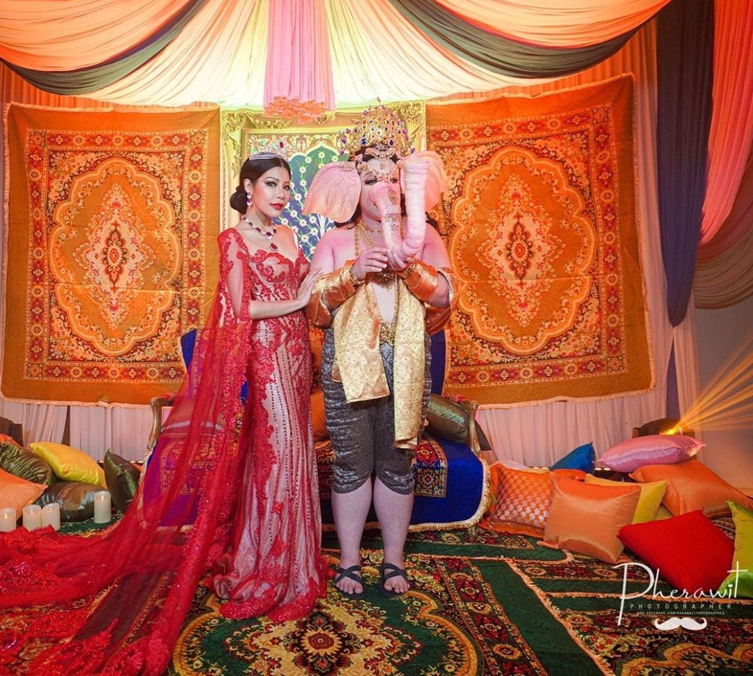 ดีเจบุ๊กโกะ