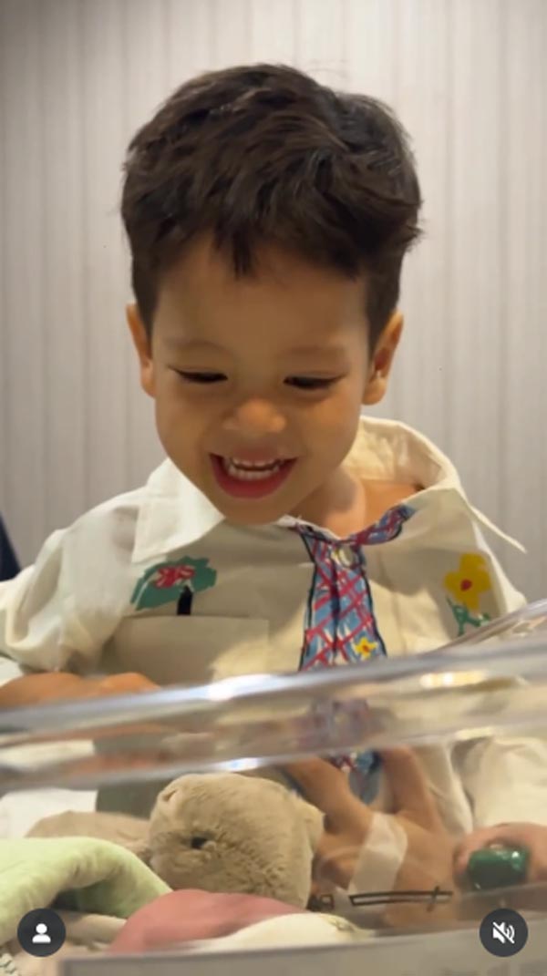 ปุ้มปุ้ย คลอดลูก