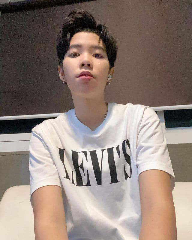 นักร้องลูกทุ่งชาย