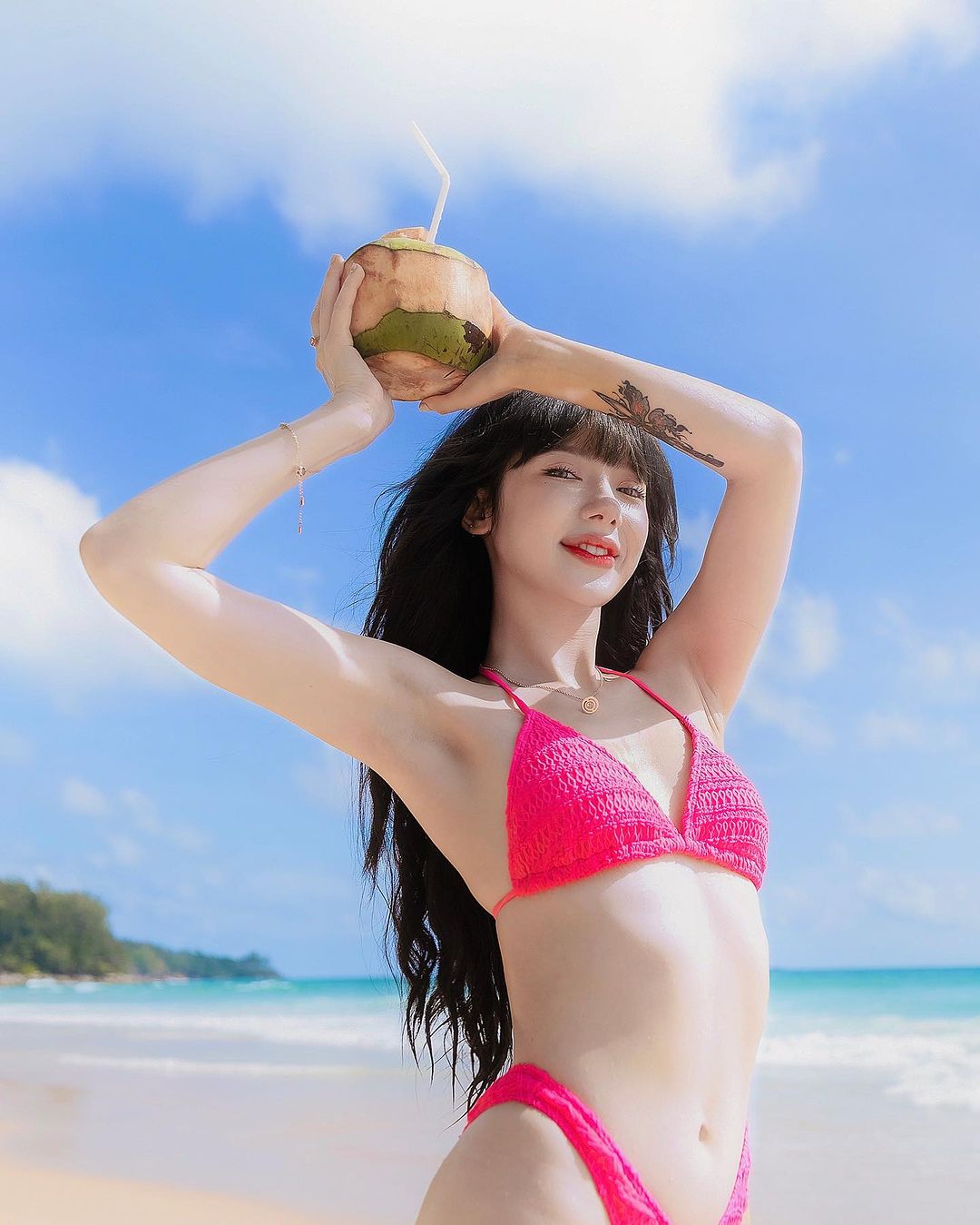 พลอยชมพู ญานนีน