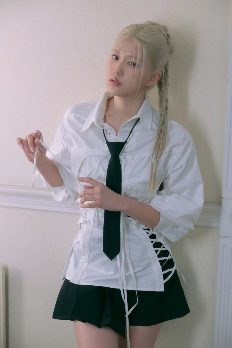 izna Yoon Jiyoon