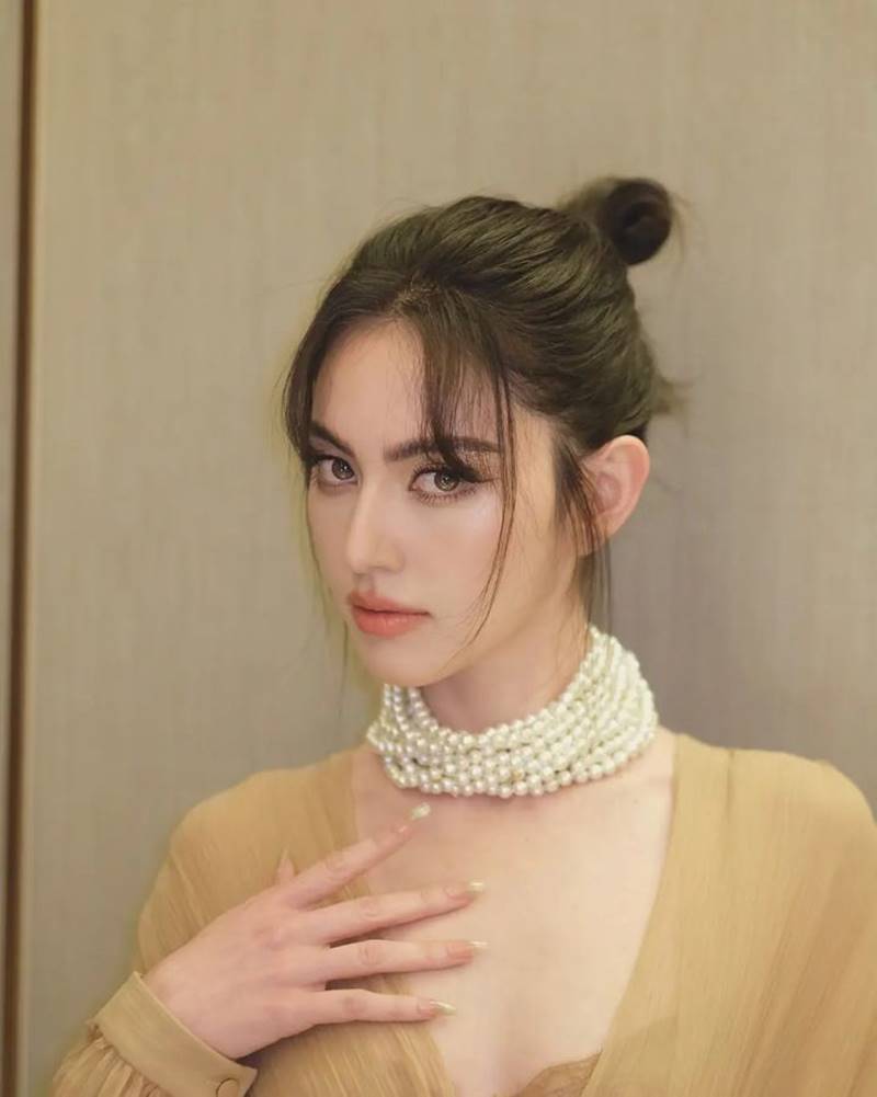 ใหม่ ดาวิกา