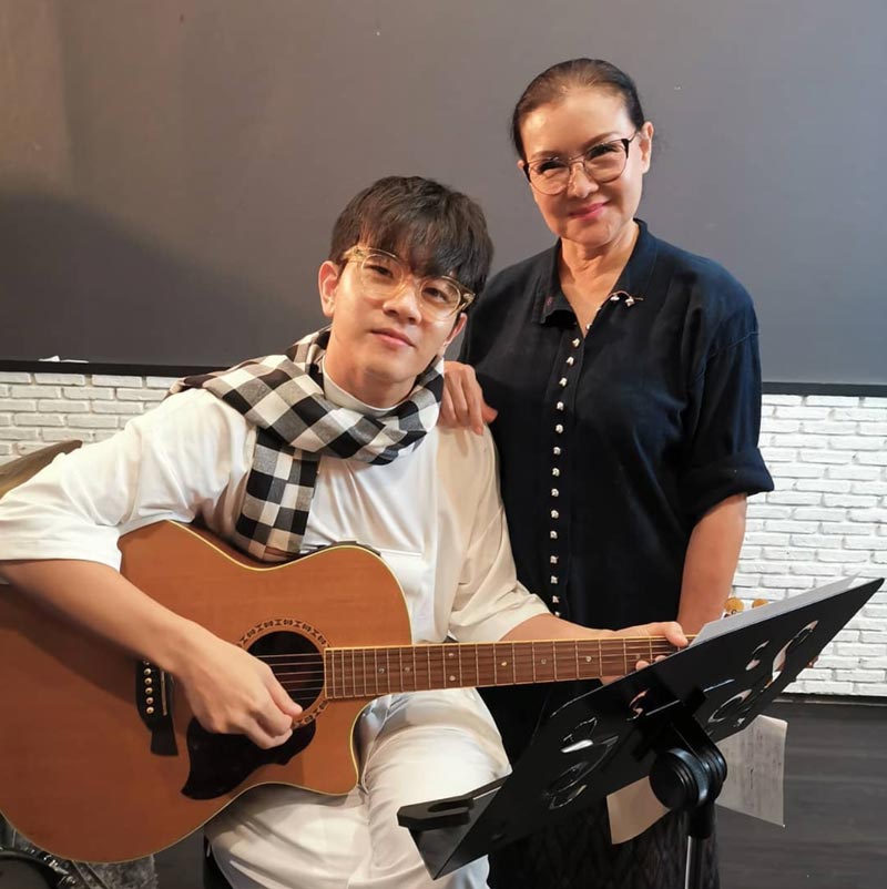 บานเย็น รากแก่น