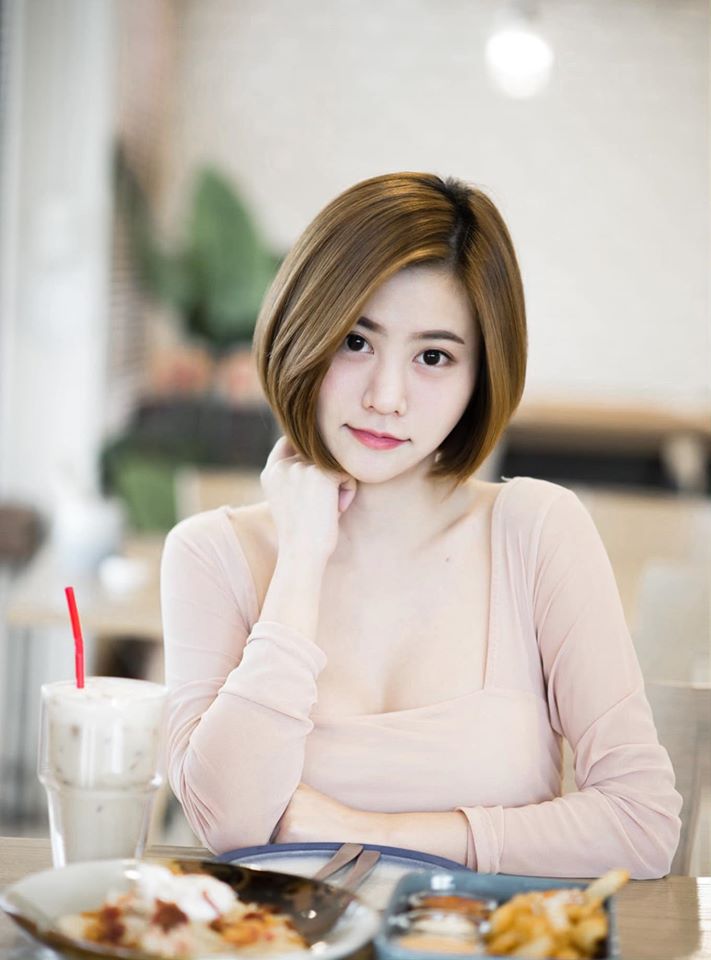 น้องพลอยลี่