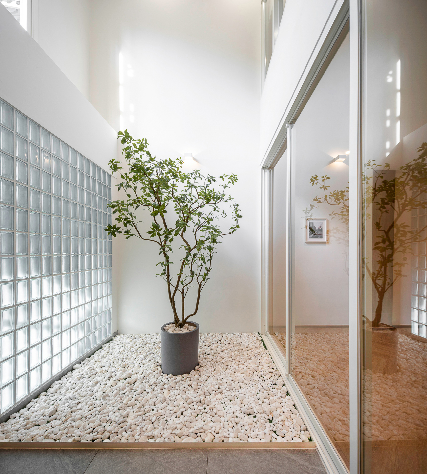 รีโนเวทตึกแถว 4 ชั้น สวนหน้าบ้าน