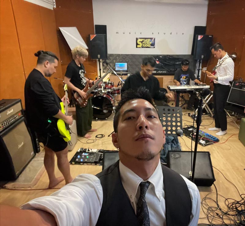 โตโน่ ภาคิน จัด World Tour